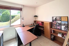 69260 CHARBONNIÈRES-LES-BAINS – Maison 7 pièces – Climatisation -  Garage – Piscine – Terrain à bâtir – Calme – Sans vis-à-vis – Proche commodités
