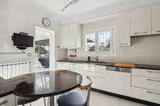 83430 SAINT MANDRIER SUR MER - 2 MAISONS + 1 STUDIO - 7 CHAMBRES - JARDIN - CLIMATISATION - VUE MER - PROCHE DE TOUTES COMMODITES - RENTABILITE