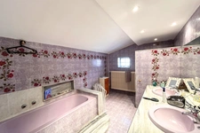 MIONS CENTRE - ENSEMBLE IMMOBILIER - Maison de 7 pieces + bureaux independants - parkings