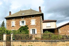 Gleize (69400) Maison en pierres dorées 12 pièces - Grange - Piscine - Jardin - Climatisation