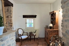 Propriete à vendre 6 pièces ROUSSAS (26)