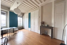 VILLEURBANNE - Appartement de charme T3 de 85 m² – Possibilité T4 – Cachet de l’ancien et faibles charges