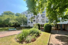 APPARTEMENT - F3 - ASCENSEUR - CUISINE OUVERTE - BALCON - CAVE - QUARTIER PASTEUR