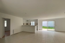 MAISON DE PLEIN PIED 117 M2 - SANS VIS À VIS - GRANDE PIÈCE DE VIE - 3 CHAMBRES - PISCINABLE