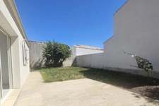 MAISON DE PLEIN PIED 117 M2 - SANS VIS À VIS - GRANDE PIÈCE DE VIE - 3 CHAMBRES - PISCINABLE