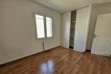 MAISON DE PLEIN PIED 117 M2 - SANS VIS À VIS - GRANDE PIÈCE DE VIE - 3 CHAMBRES - PISCINABLE