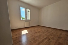 MAISON DE PLEIN PIED 117 M2 - SANS VIS À VIS - GRANDE PIÈCE DE VIE - 3 CHAMBRES - PISCINABLE