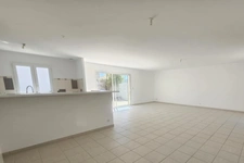 MAISON DE PLEIN PIED 117 M2 - SANS VIS À VIS - GRANDE PIÈCE DE VIE - 3 CHAMBRES - PISCINABLE