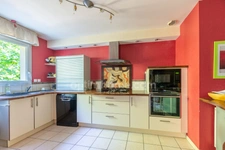 REZE 44400 - SECTEUR RAGON - MAISON CONTEMPORAINE - JARDIN - GARAGE - PARKING - 5 CHAMBRES - BUREAU - BUS C4 LA CARREE