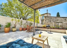 34400 LUNEL - MAISON T4 + APPARTEMENT T2 - 70M² DE TERRASSES ET VERANDA - GARAGE / ATELIER 180M² - CALME - CLIM ET POELE