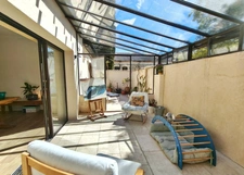34400 LUNEL - MAISON T4 + APPARTEMENT T2 - 70M² DE TERRASSES ET VERANDA - GARAGE / ATELIER 180M² - CALME - CLIM ET POELE