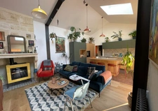 BEGLES (33) - COUP DE COEUR - MAISON RÉNOVÉE PAR ARCHITECTE - POSSIBILITE D'EXTENSION - GARAGE - DANS IMPASSE AU CALME