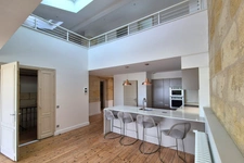 BORDEAUX NANSOUTY - APPARTEMENT FAMILIAL TOTALEMENT RENOVÉ - 4 CHAMBRES - TERRASSE 45 M2 - PARKING - PRESTATIONS HAUT DE GAMME - CALME