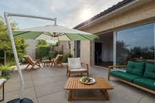 BORDEAUX NANSOUTY - APPARTEMENT FAMILIAL TOTALEMENT RENOVÉ - 4 CHAMBRES - TERRASSE 45 M2 - PARKING - PRESTATIONS HAUT DE GAMME - CALME