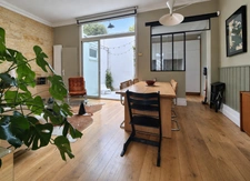 Maison avec patio Bordeaux St Genès