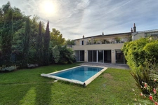 BORDEAUX NANSOUTY - COMME UNE MAISON - JARDIN 180 M2 - PISCINE - PRESTATIONS HAUT DE GAMME - CALME