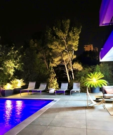 Maison comptenporaine de plus de 330m2 à VILLENEUVE LES AVIGNON (30)