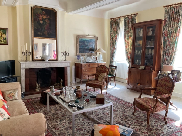 Appartement à vendre 3 pièces MARSEILLE 1er dernier étage d’un immeuble bourgeois