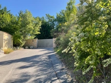 Dpt Bouches du Rhône (13), à vendre AIX EN PROVENCE terrain de 1134m2 