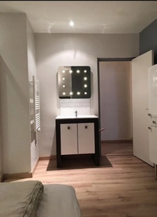 Centre ville d’Aix en Provence appartement de 64 m² T2/T3 rénové à deux pas du Palais de Justice