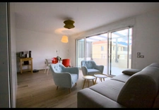 Appartement à vendre 2 pièces  dernier étage terrasse ascenseur et garage AIX EN PROVENCE (13)