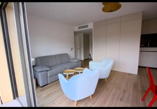 Appartement à vendre 2 pièces  dernier étage terrasse ascenseur et garage AIX EN PROVENCE (13)