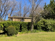 Maison de Maître 10 pièces sur 3 hectares proche Manosque , entre campagne et champs de lavandes 
