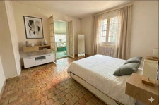 Maison Aix/Puyricard maison de charme de plain pied avec 4 chambres sur un terrain arboré et clos de près de 2 000 m²