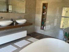 6-room house for sale in Aix-en-Provence (13), a contemporary house with a unique style 