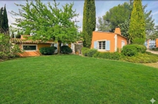 Maison Aix/Puyricard maison de charme de plain pied avec 4 chambres sur un terrain arboré et clos de près de 2 000 m²