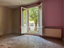 SAINT MAUR DES FOSSÉS (94210) - STUDIO A RENOVER - CALME - CAVE