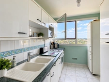 APPARTEMENT T3 - LE PECQ (78230) - BALCON - PARKING - CAVE - PROCHE COMMERCES ET ECOLES - VUE DÉGAGÉE