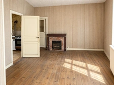 Maison de ville avec 2 appartements, grenier aménageable et petit extérieur – Aubusson (23200)