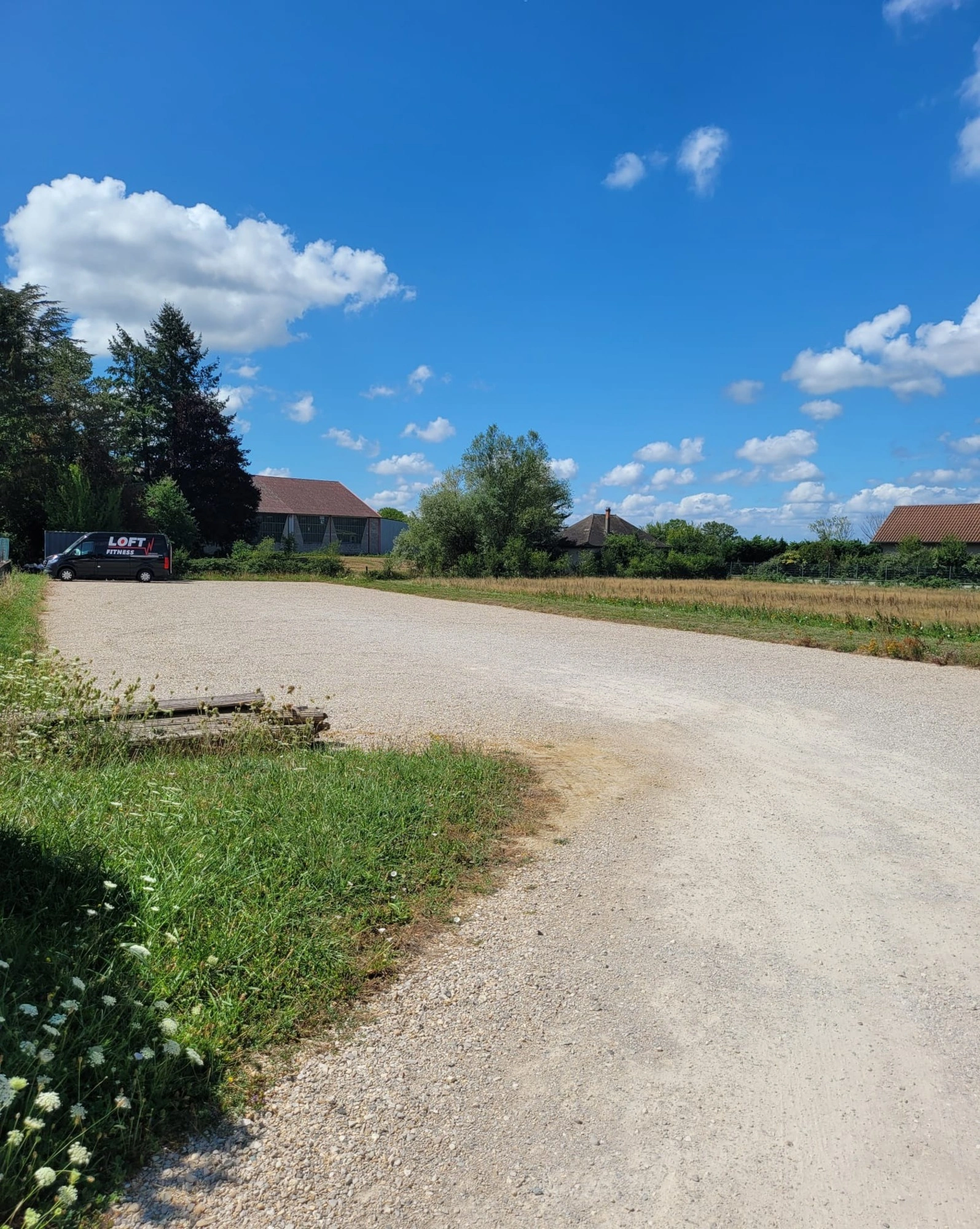 Terrain à vendre de 1100m2 AMBRONAY (01) · 160 000 €