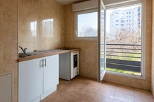SAINT-DENIS (93200) - APPARTEMENT 3 PIECES - TRES LUMINEUX - BALCON - PARKING