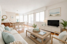 17200 Royan Foncillon - Vue sur mer - 100 mètres de la plage - Appartement 2 chambres - Balcon - Annexe indépendante - Revenus locatifs - Lumineux - Très beau potentiel