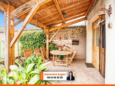 Ancien corps de ferme de caractère - Propriété familiale avec dépendances - 4 hectares avec étang privé - Idéal projet familial, agricole ou équestre - Fort potentiel touristique et gîtes - Environnem