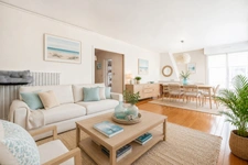 17200 Royan Foncillon - Vue sur mer - 100 mètres de la plage - Appartement 2 chambres - Balcon - Annexe indépendante - Revenus locatifs - Lumineux - Très beau potentiel