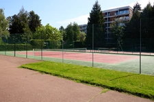 - 78350 - JOUY-EN-JOSAS - PARC DE DIANE - APPARTEMENT - 5 PIÉCES - 4 CHAMBRES - PROCHE HEC - CALME - PISCINE - PARKING - GARE
