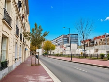 92130 -ISSY-LES-MOULINEAUX STUDIO T1 - PROFESSION LIBERALE OU HABITATION - TRAM -BUS RER C- LIGNE15