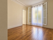 -92130 - ISSY-LES-MOULINEAUX - APPARTEMENT T2 -LUMINEUX –-CAVE- MÉTRO – TRAM 