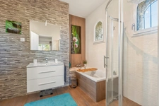 - CHATEAUNEUF LES MARTIGUES (13) - MAISON DE PRESTIGE - T10 - 3 SUITES PARENTALES + 3 CHAMBRES - PISCINE -TERRASSE - PARKING - CAVE 