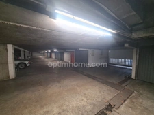 LA GRANDE MOTTE (34280) – CENTRE-VILLE – PLACE DE PARKING – SOUS-SOL – RÉSIDENCE SÉCURISÉE