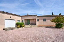 LIMOUX (11300) – MAISON D’ARCHITECTE – 5 PIÈCES – VUE PANORAMIQUE – PISCINE – GARAGE – GRAND TERRAIN CLÔTURÉ