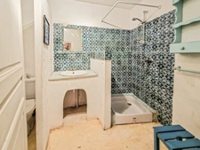 SAINT-PARGOIRE (34230) – MAISON DE VILLAGE – ENSEMBLE IMMOBILIER – 2 LOGEMENTS – TERRASSE 62 m² – GARAGE – FORT POTENTIEL