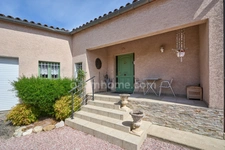 LIMOUX (11300) – MAISON D’ARCHITECTE – 5 PIÈCES – VUE PANORAMIQUE – PISCINE – GARAGE – GRAND TERRAIN CLÔTURÉ