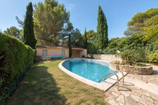 VILLENEUVE-LÈS-AVIGNON (30400) – MAISON INDIVIDUELLE – 5 PIÈCES – CALME ABSOLU – AUCUN VIS-À-VIS – PISCINE – BUREAU INDÉPENDANT
