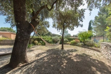 VILLENEUVE-LÈS-AVIGNON (30400) – MAISON INDIVIDUELLE – 5 PIÈCES – CALME ABSOLU – AUCUN VIS-À-VIS – PISCINE – BUREAU INDÉPENDANT