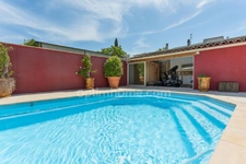 LUNEL (34400) – MAISON INDIVIDUELLE – 4 CHAMBRES – PISCINE CHAUFFÉE – TERRASSE – 2 LOGEMENTS – GARAGE