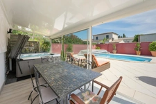 LUNEL (34400) – MAISON INDIVIDUELLE – 4 CHAMBRES – PISCINE CHAUFFÉE – TERRASSE – 2 LOGEMENTS – GARAGE
